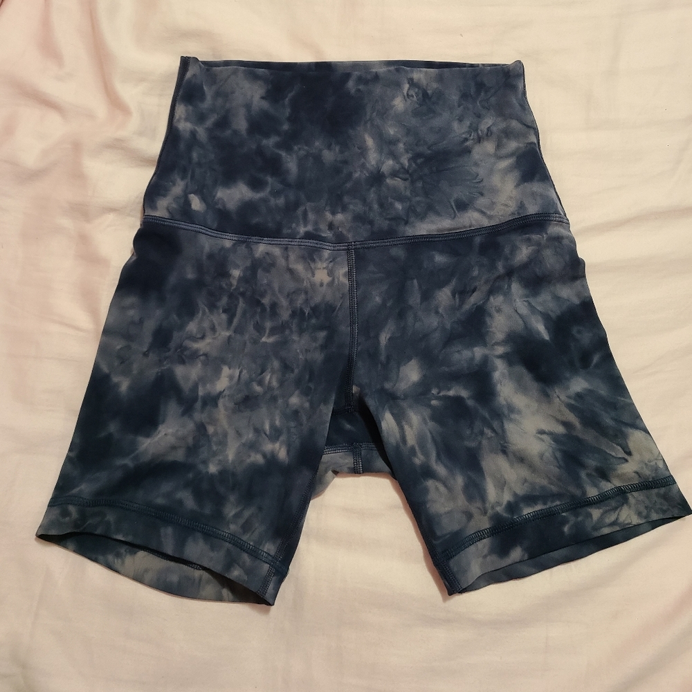 Lululemon Align Shorts size 6